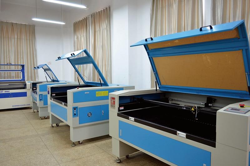 云南大學滇池學院&mdash;&mdash;校園風光