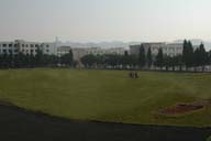 文山學(xué)院校園風(fēng)光_足球場