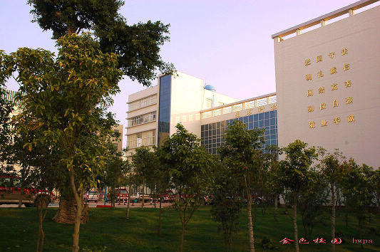 云南國土資源職業(yè)學(xué)院_校園