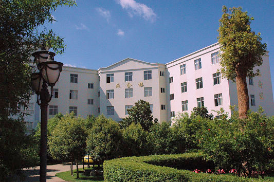 云南國土資源職業(yè)學(xué)院_綜合樓